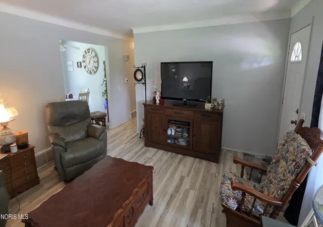 Photo 4 of Single family home for sale at 307 Grace Ln, Fayette, OH 43521 | MLS# 10011914 | Listing updated on 2026-09-04