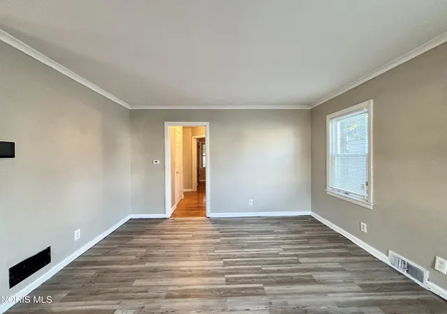 Photo 2 of Single family home for sale at 3816 Almeda Dr, Toledo, OH 43612 | MLS# 10012079 | Listing updated on 2026-09-18