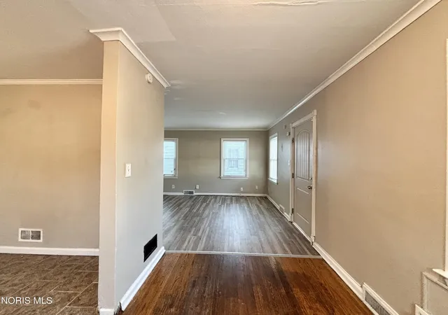 Photo 4 of Single family home for sale at 3816 Almeda Dr, Toledo, OH 43612 | MLS# 10012079 | Listing updated on 2026-09-18
