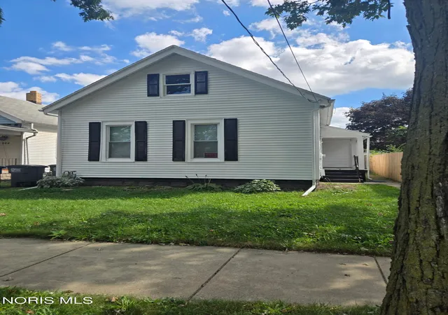 Photo 1 of Single family home for sale at 311 White St, Toledo, OH 43605 | MLS# 10013661 | Listing updated on 2026-09-25