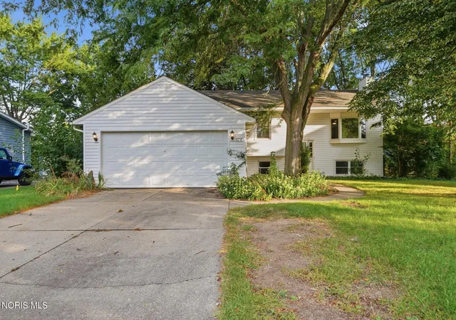 Photo 2 of Single family home for sale at 328 Birchdale Rd, Perrysburg, OH 43551 | MLS# 10012284 | Listing updated on 2026-09-20
