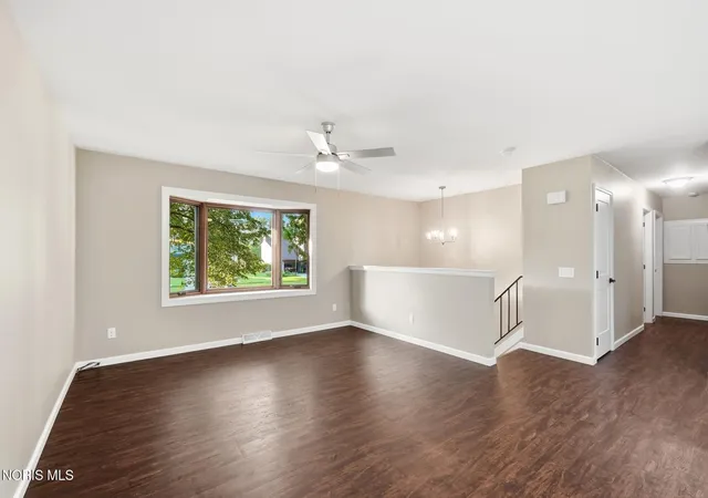 Photo 4 of Single family home for sale at 328 Birchdale Rd, Perrysburg, OH 43551 | MLS# 10012284 | Listing updated on 2026-09-20