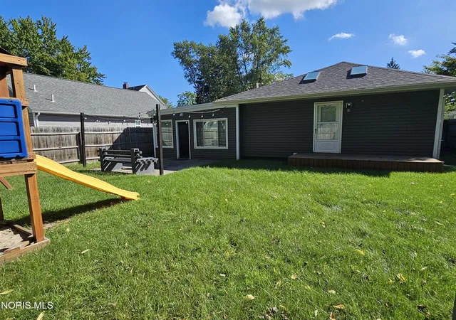 Photo 2 of Single family home for sale at 5013 Allen St, Sylvania, OH 43560 | MLS# 10013270 | Listing updated on 2026-09-23