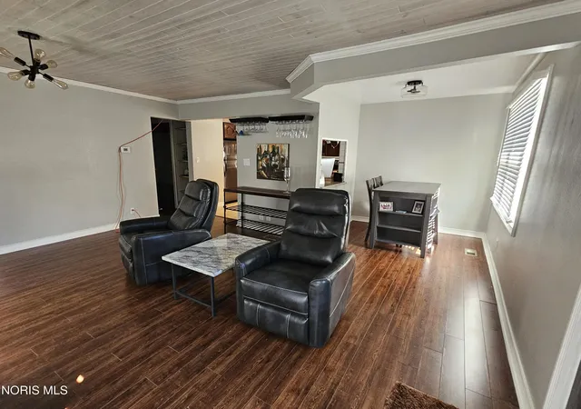 Photo 3 of Single family home for sale at 5013 Allen St, Sylvania, OH 43560 | MLS# 10013270 | Listing updated on 2026-09-23