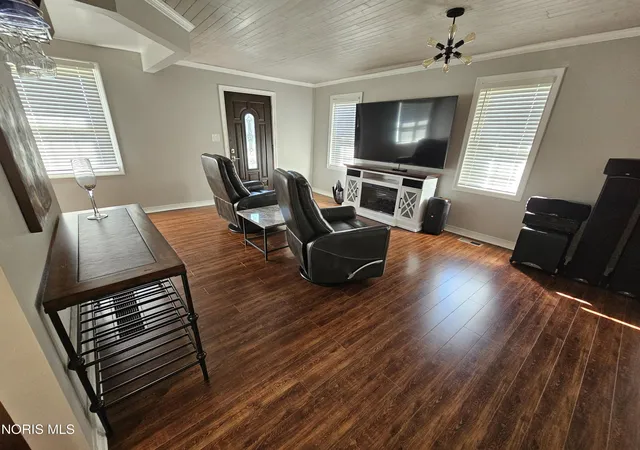 Photo 4 of Single family home for sale at 5013 Allen St, Sylvania, OH 43560 | MLS# 10013270 | Listing updated on 2026-09-23