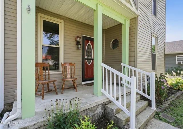 Photo 3 of Single family home for sale at 1707 Byal Ave, Findlay, OH 45840 | MLS# 10012285 | Listing updated on 2026-09-17