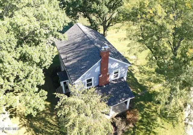 Photo 2 of Single family home for sale at 3216 Brown Rd, Oregon, OH 43616 | MLS# 10014842 | Listing updated on 2026-10-23