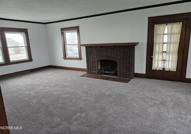 Photo 4 of Single family home for sale at 3216 Brown Rd, Oregon, OH 43616 | MLS# 10014842 | Listing updated on 2026-10-23