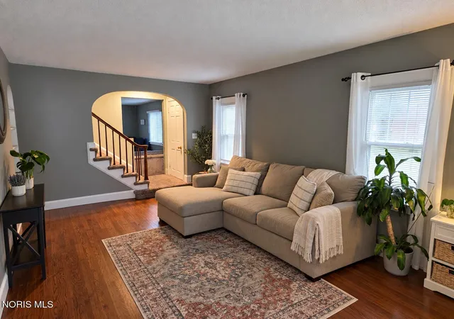 Photo 2 of Single family home for sale at 4102 Garrison Rd, Toledo, OH 43613 | MLS# 10012343 | Listing updated on 2026-09-11