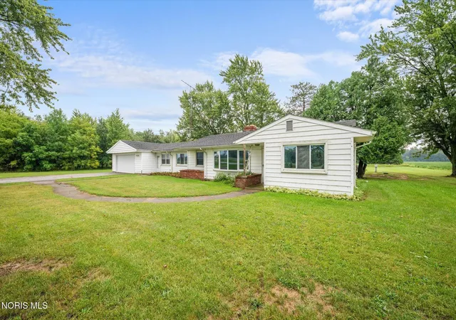 Photo 3 of Sale Pending at 12675 W Sylvania Ave, Berkey, OH 43504 | MLS# 10013024 | Listing updated on 2026-09-14