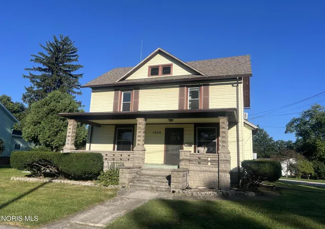Photo 2 of Single family home for sale at 1024 Tiffin St, Fremont, OH 43420 | MLS# 10012431 | Listing updated on 2026-09-15