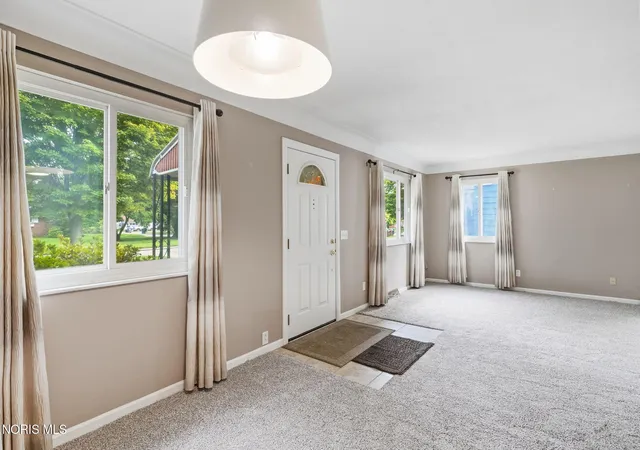 Photo 3 of Single family home for sale at 3157 Keemont Dr, Toledo, OH 43613 | MLS# 10012480 | Listing updated on 2026-09-08