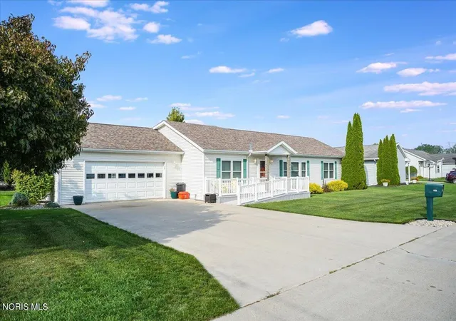 Photo 3 of Sale Pending at 980 N Harmony Dr, Napoleon, OH 43545 | MLS# 10012424 | Listing updated on 2026-09-19