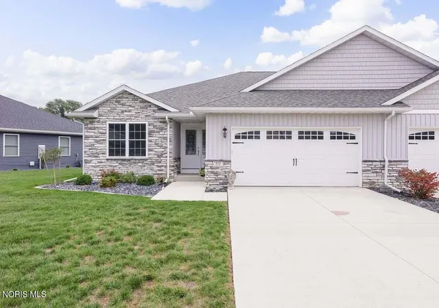 Photo 3 of Single family home for sale at 777 Clairmont Ave, Napoleon, OH 43545 | MLS# 10012449 | Listing updated on 2026-09-27
