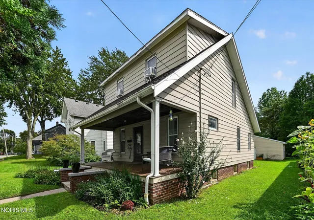 Photo 3 of Single family home for sale at 133 Curtis Ave, Bowling Green, OH 43402 | MLS# 10012525 | Listing updated on 2026-09-15