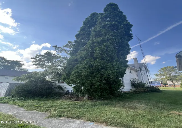 Photo 4 of Single family home for sale at 510 E Lytle St, Fostoria, OH 44830 | MLS# 10012996 | Listing updated on 2026-10-12