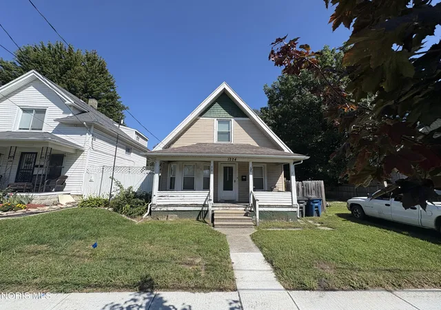 Photo 1 of Single family home for sale at 1224 Colburn St, Toledo, OH 43609 | MLS# 10012733 | Listing updated on 2026-09-01