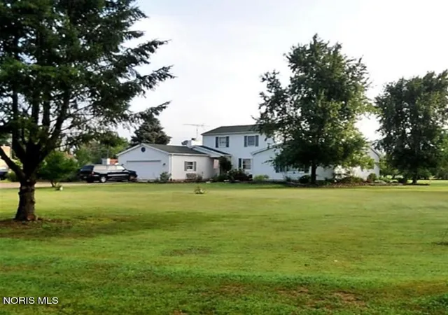 Single family home for sale at 9500 Stitt Rd, Whitehouse, OH 43571 | MLS# 10012801