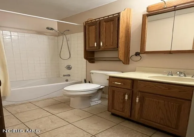 Photo 16 of Single family home for sale at 8 Foxglove Pl, Montpelier, OH 43543 | MLS# 10012681 | Listing updated on 2026-09-01