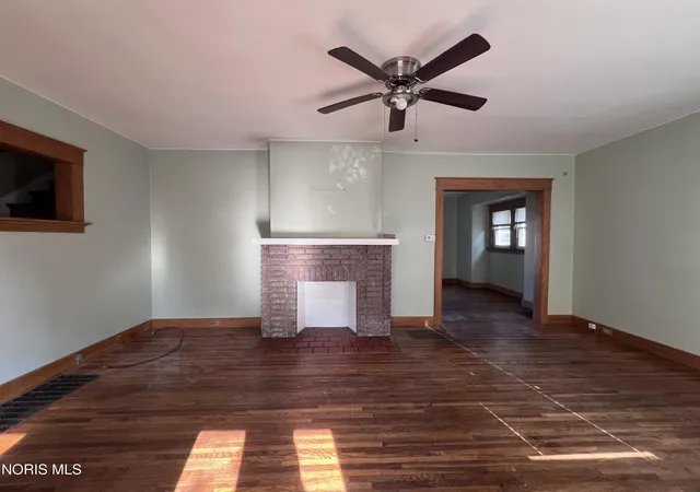 Photo 3 of Single family home for sale at 4322 N Lockwood Ave, Toledo, OH 43612 | MLS# 10012687 | Listing updated on 2026-09-03
