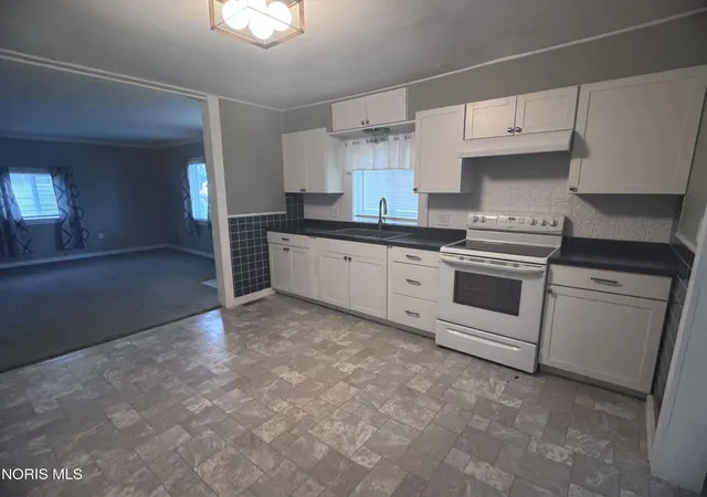 Photo 3 of Single family home for sale at 940 Wilson St, Kenton, OH 43326 | MLS# 10012859 | Listing updated on 2026-10-01