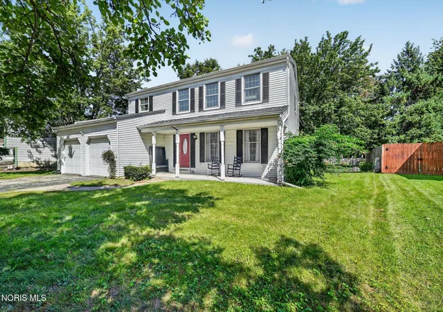 Photo 1 of Single family home for sale at 125 Cedar Ct, Perrysburg, OH 43551 | MLS# 10012698 | Listing updated on 2026-10-07