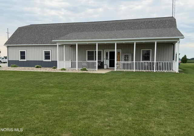 Photo 2 of Sale Pending at 8910 Rosebrook Rd, Sherwood, OH 43556 | MLS# 10012783 | Listing updated on 2026-09-05