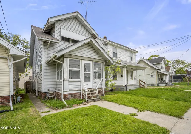 Photo 1 of Single family home for sale at 3342 Upton Ave, Toledo, OH 43613 | MLS# 10012791 | Listing updated on 2026-09-19