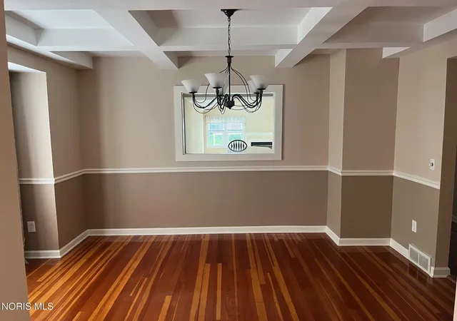 Photo 4 of Single family home for sale at 862 Louisiana Ave, Perrysburg, OH 43551 | MLS# 10012727 | Listing updated on 2026-10-06