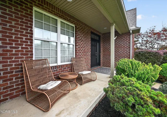Photo 4 of Single family home for sale at 5957 Porsha Dr, Sylvania, OH 43560 | MLS# 10012728 | Listing updated on 2026-10-11