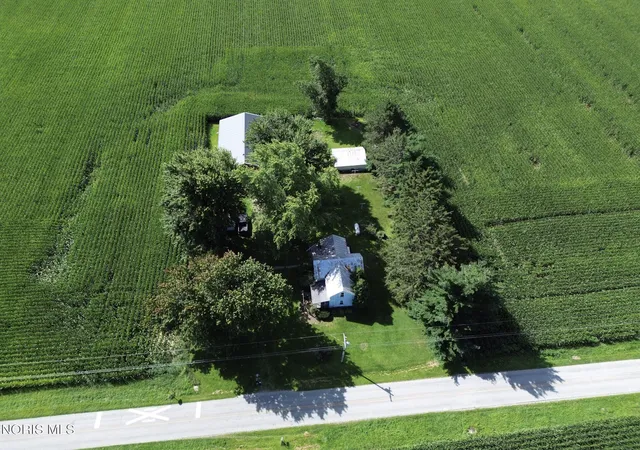 Photo 4 of Single family home for sale at 8867 County Rd N, Napoleon, OH 43545 | MLS# 10012752 | Listing updated on 2026-10-02