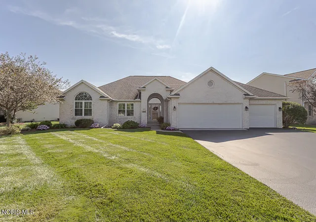 Photo 1 of Single family home for sale at 7017 Shadowridge Dr, Waterville, OH 43566 | MLS# 10012919 | Listing updated on 2026-09-13