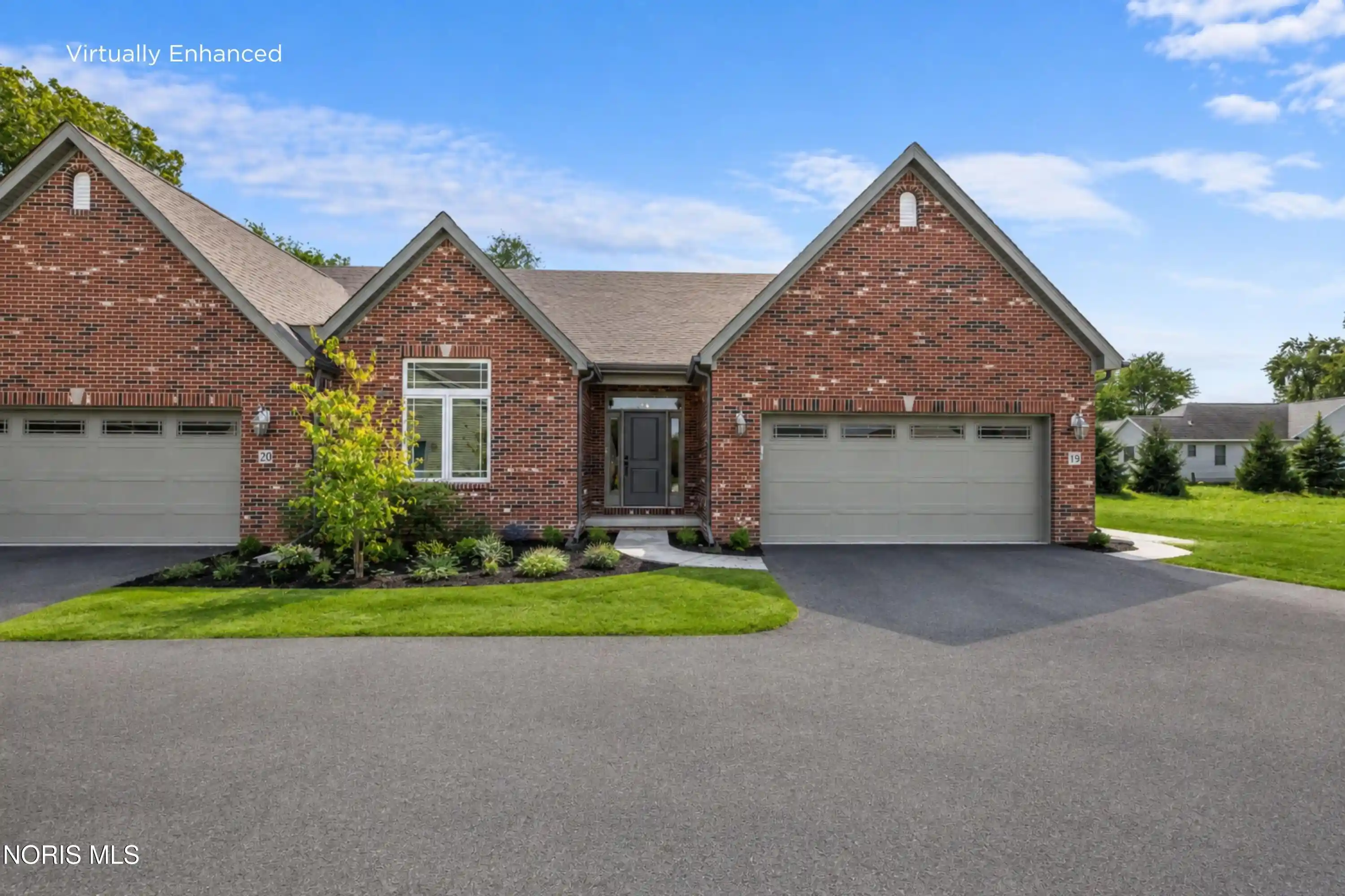 Listing Photo 1 - Condo for sale in 19 Shenandoah Cir located at 19 Shenandoah Cir, Sylvania, OH 43560 - Unit 19 Shenandoah Cir