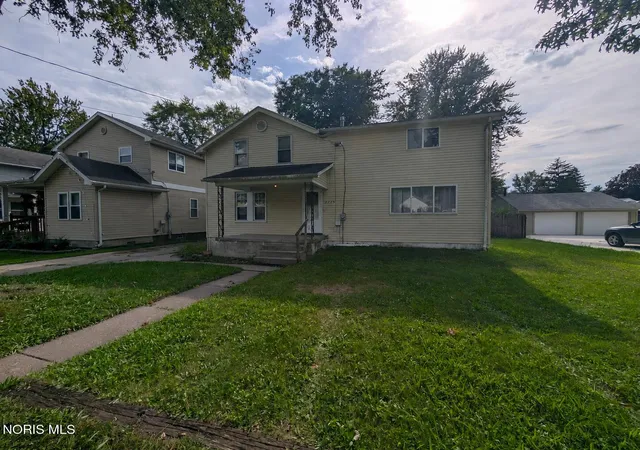 Photo 2 of Single family home for sale at 2225 Rood St, Toledo, OH 43613 | MLS# 10012822 | Listing updated on 2026-09-16