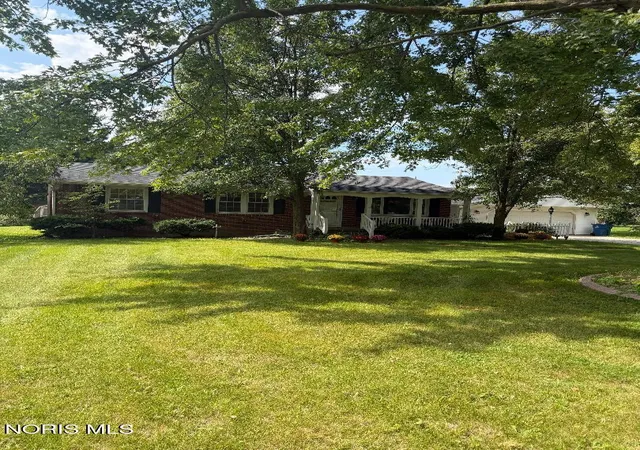 Photo 2 of Single family home for sale at 1678 Dier Rd, Curtice, OH 43412 | MLS# 10012756 | Listing updated on 2026-10-05