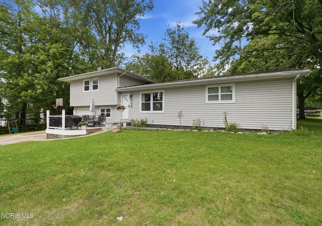Photo 2 of Single family home for sale at 730 Coleman Ave, Bowling Green, OH 43402 | MLS# 10012758 | Listing updated on 2026-09-02