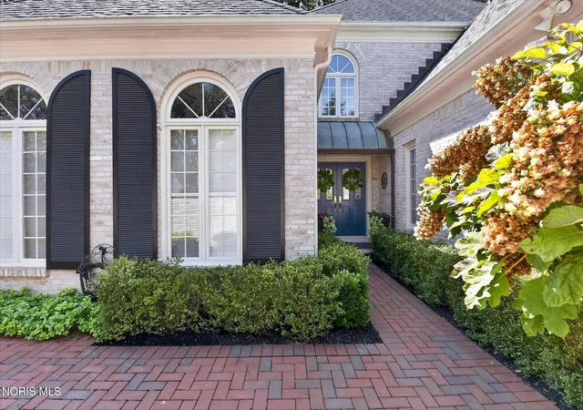 Photo 3 of Sale Pending at 46 Exmoor, Ottawa Hills, OH 43615 | MLS# 10012811 | Listing updated on 2026-09-15
