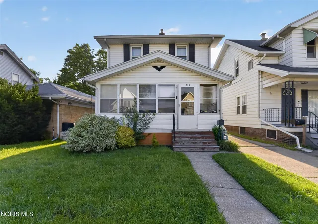 Photo 2 of Single family home for sale at 613 Toronto Ave, Toledo, OH 43609 | MLS# 10012763 | Listing updated on 2026-09-05
