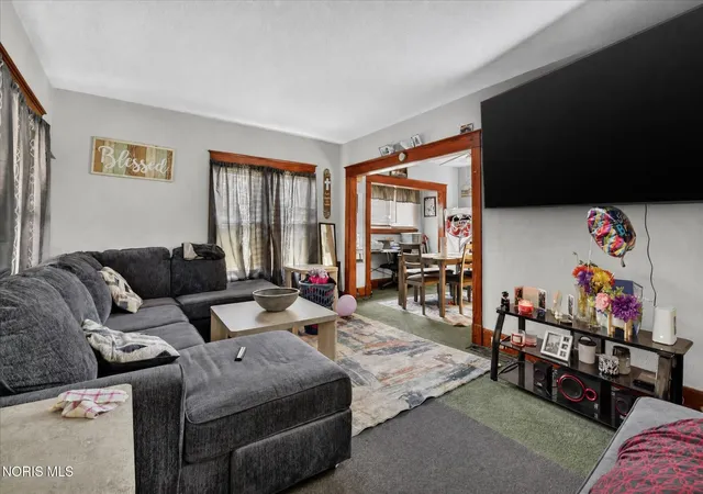 Photo 4 of Single family home for sale at 613 Toronto Ave, Toledo, OH 43609 | MLS# 10012763 | Listing updated on 2026-09-05