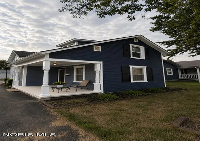 Photo 1 of Single family home for sale at 819 Corey St, Maumee, OH 43537 | MLS# 10012818 | Listing updated on 2026-09-22