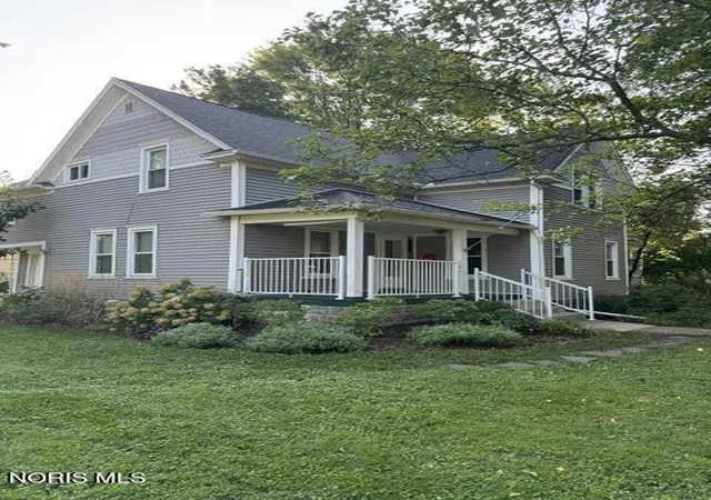 Photo 3 of Single family home for sale at 601 Louisiana Ave, Perrysburg, OH 43551 | MLS# 10013079 | Listing updated on 2026-09-18