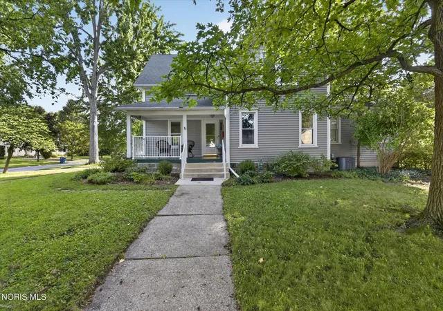 Photo 2 of Single family home for sale at 601 Louisiana Ave, Perrysburg, OH 43551 | MLS# 10013079 | Listing updated on 2026-09-18