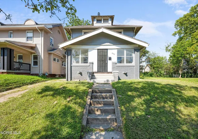 Photo 2 of Single family home for sale at 2037 Joffre Ave, Toledo, OH 43607 | MLS# 10012804 | Listing updated on 2026-09-06