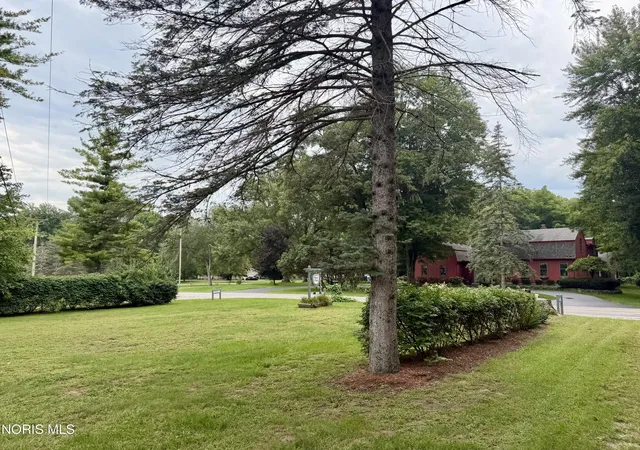 Photo 4 of Single family home for sale at 6656 County Rd 1, Swanton, OH 43558 | MLS# 10012935 | Listing updated on 2026-09-12