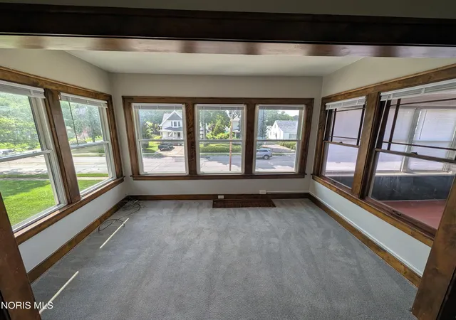 Listing Photo 5 - Condo for sale in building located at 4544 Lewis Ave, Toledo, OH 43612