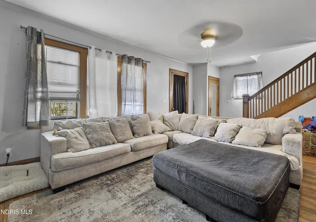 Photo 3 of Single family home for sale at 121 Bacon St, Rossford, OH 43460 | MLS# 10012864 | Listing updated on 2026-10-09