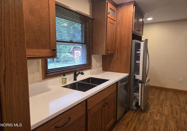 Photo 4 of Single family home for sale at 22826 Burlington Gdns St, Archbold, OH 43502 | MLS# 10012839 | Listing updated on 2026-09-02