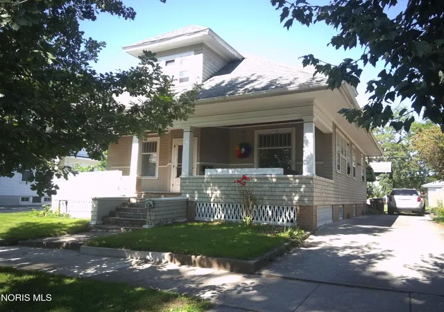 Photo 1 of Single family home for sale at 630 Washington Ave, Defiance, OH 43512 | MLS# 10012796 | Listing updated on 2026-09-10