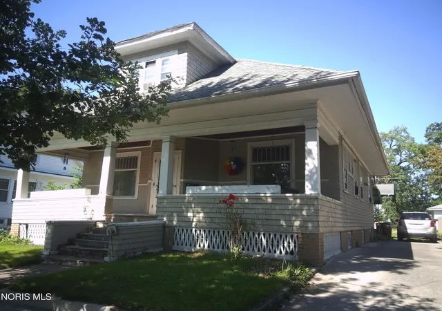 Photo 2 of Single family home for sale at 630 Washington Ave, Defiance, OH 43512 | MLS# 10012796 | Listing updated on 2026-09-10