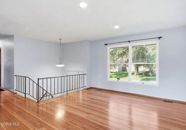 Photo 4 of Single family home for sale at 5154 Franciscan Blvd, Sylvania, OH 43560 | MLS# 10013630 | Listing updated on 2026-10-05